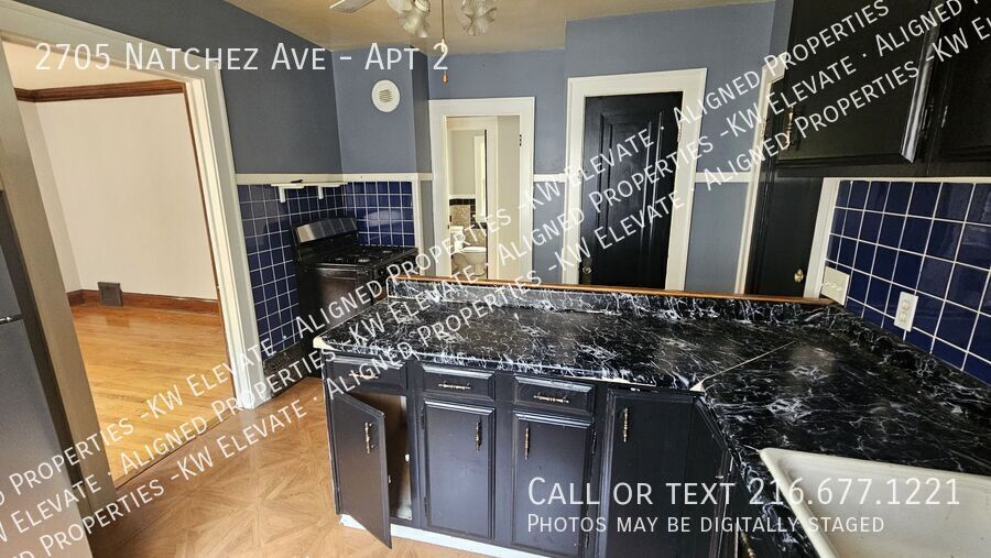 2705 NATCHEZ AVE