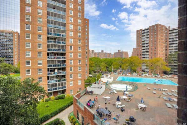 3 beds, 2 baths, 1,250 sqft, $3,850, Unit 10J