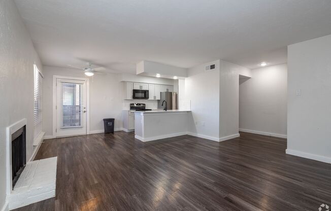 2 beds, 2 baths, 940 sqft, $1,499, Unit 109