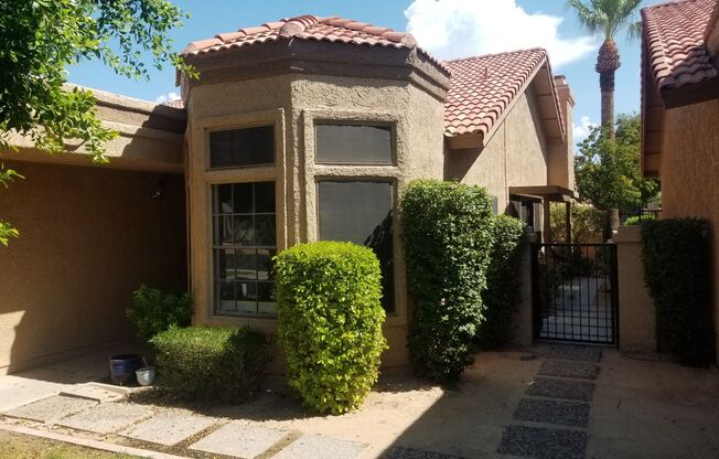 Charming South Chandler home with loft