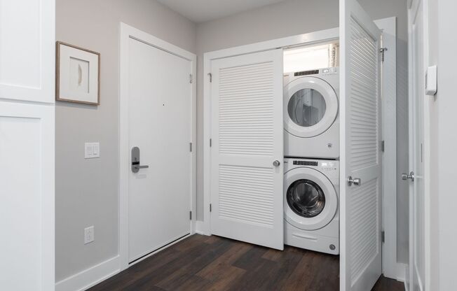 1 bed, 1 bath, $1,500, Unit 303