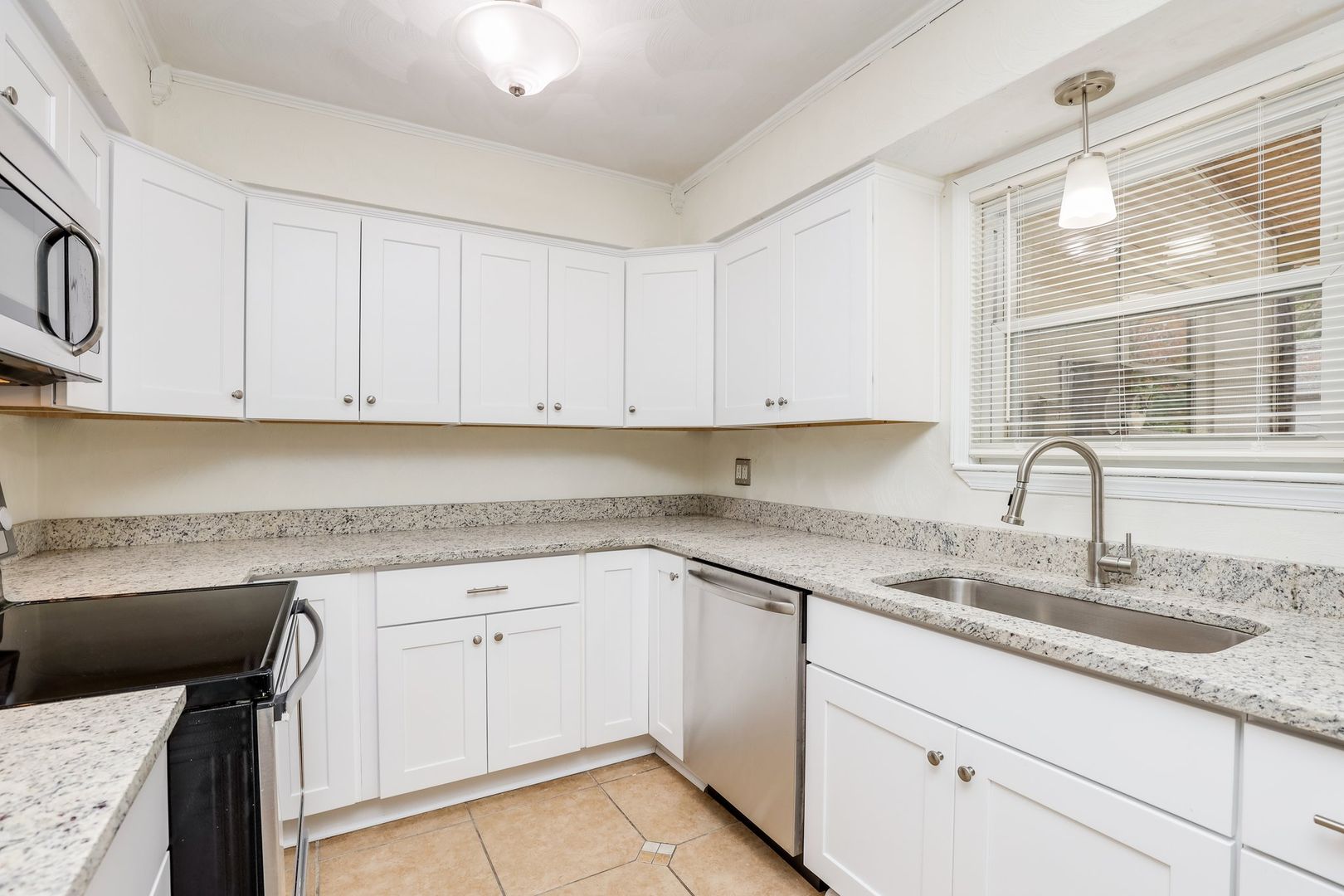 Modern Vibes & Maximum Convenience in the Heart of Virginia Beach Living in this 4BR/2.5BA Townhome