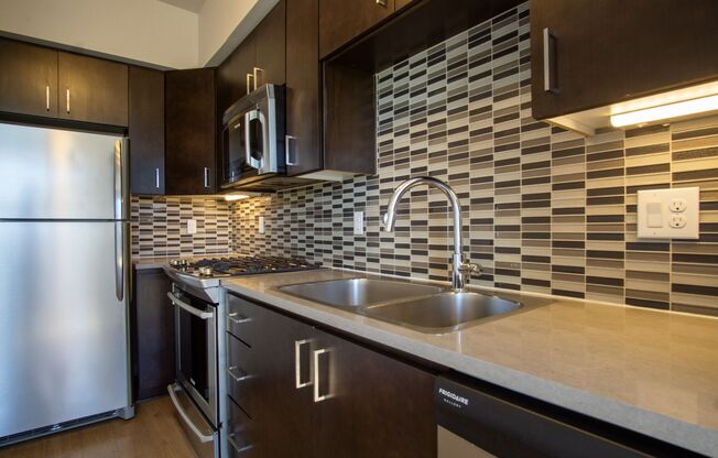 1 bed, 1 bath, $1,375, Unit 410