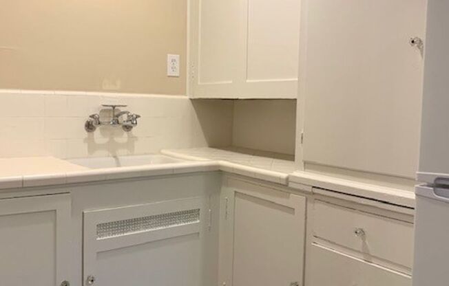 Studio, 1 bath, 485 sqft, $1,345, Unit 02 - 010