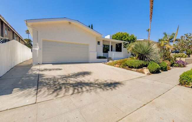 3 Bedroom House in the Heart of Pacific Beach! 2 Car Garage! Washer and Dryer!