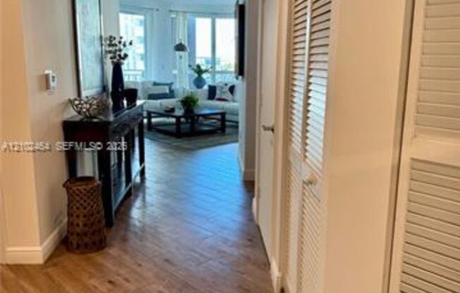 3 beds, 3 baths, $4,500, Unit # 301