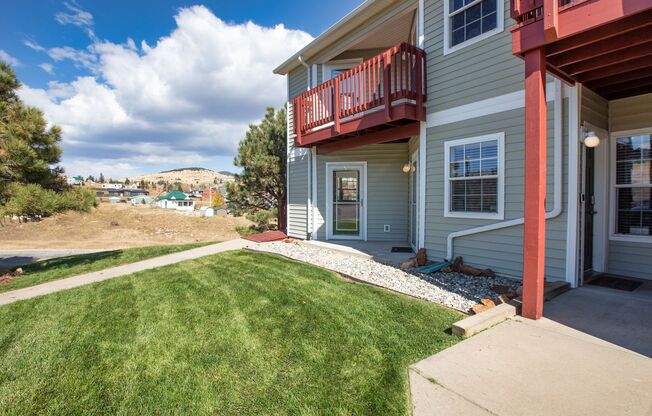 Beautiful Ground Floor Burro Ranch Condo!