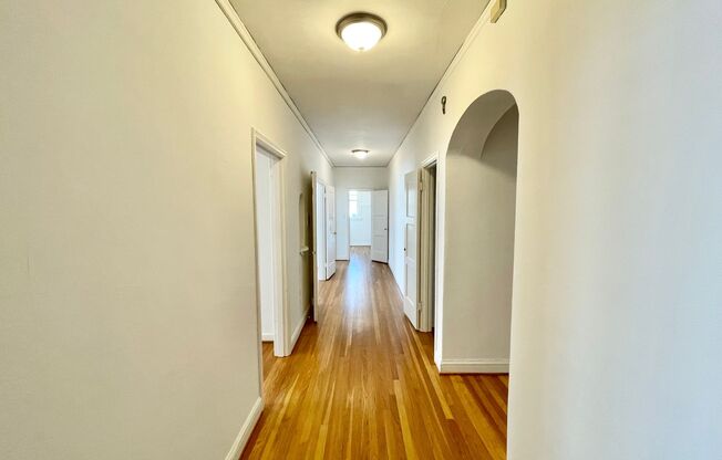 2 beds, 1 bath, $4,795, Unit 3255 Broderick St #10