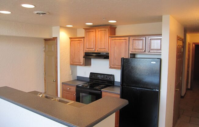 3 beds, 2 baths, 1,300 sqft, $1,575, Unit AW 110