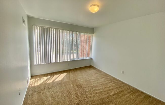 1 bed, 1 bath, 700 sqft, $1,095, Unit #202