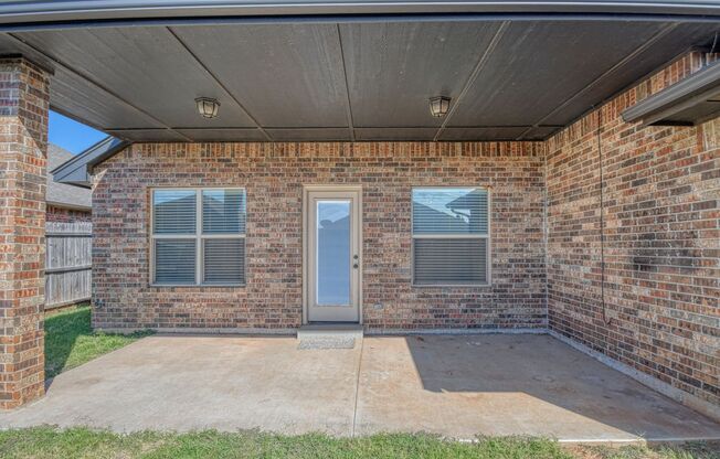 3 beds, 2 baths, $1,695