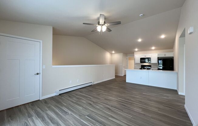 3 beds, 2 baths, 1,186 sqft, $1,585, Unit AL 2013-50