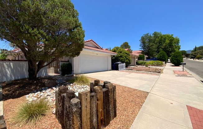 3 Bedroom Single Story Home Available Near Spain Rd NE & Juan Tabo Blvd NE!