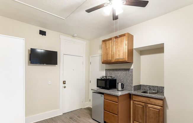 Studio, , 147 sqft, $1,095.42, Unit # 05