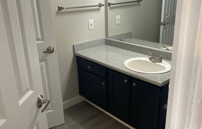 1 bed, 1 bath, $975, Unit # 927