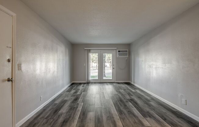 1 bed, 1 bath, 750 sqft, $880, Unit 5905-203