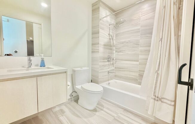2 beds, 2 baths, $4,295, Unit UNIT 2004