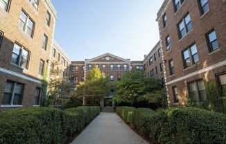 62 Queensberry St