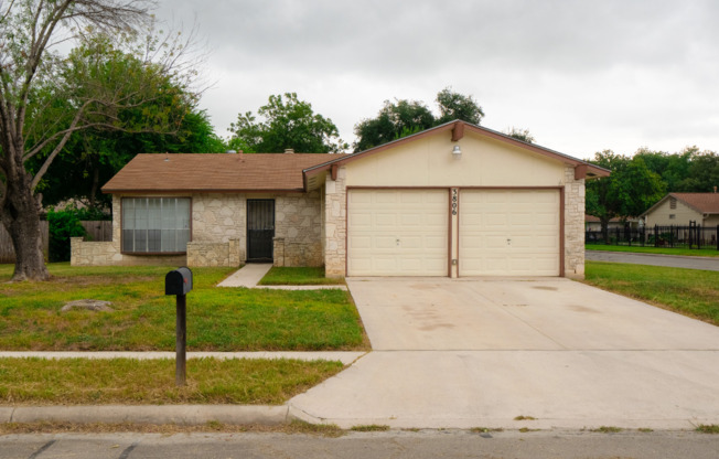 3 beds, 2 baths, $1,550