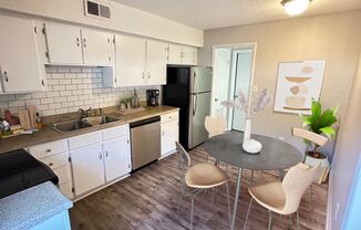 3 beds, 2.5 baths, 1,430 sqft, $1,695, Unit G2