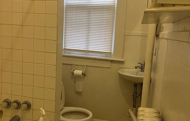 16 TODD PL