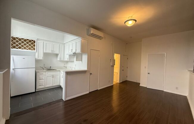 Studio, 1 bath, 400 sqft, $1,450, Unit I105
