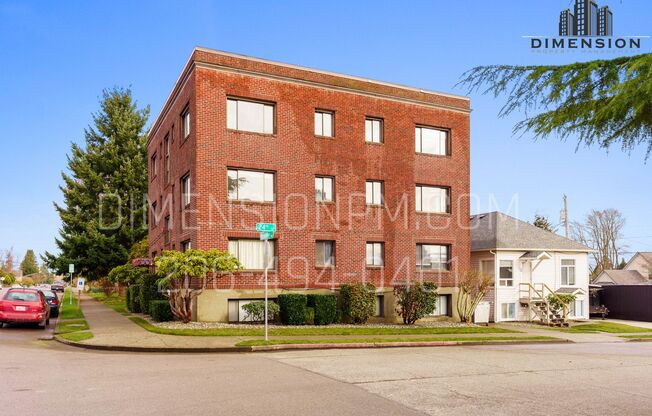 Historic Brick Studios in Walkable North Everett — Updated Kitchens, Natural Light & Select Views