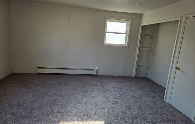 3 beds, 1 bath, $1,450