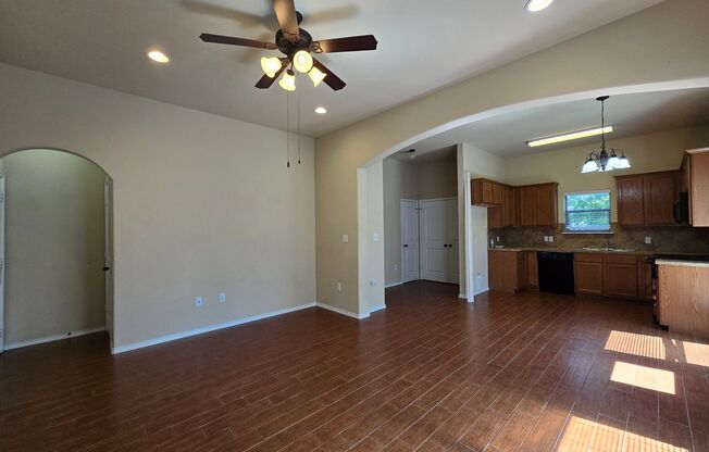 3 beds, 2.5 baths, $1,395