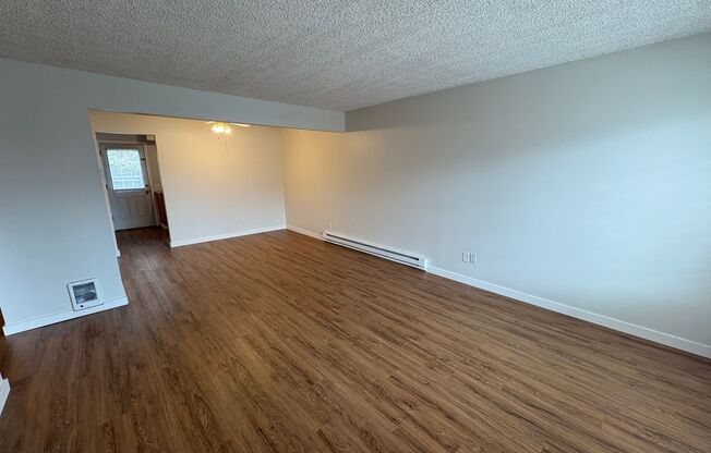 HPPh2415 - Gaiser Court Apartments