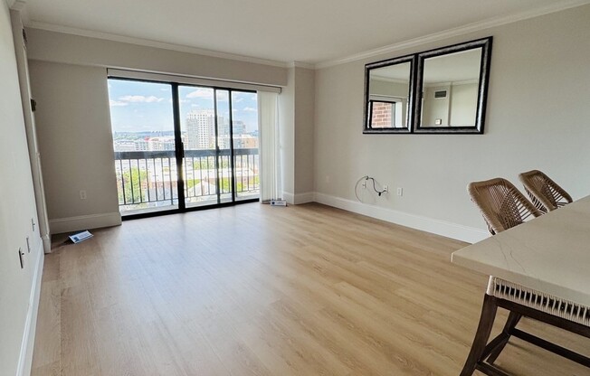 1 bed, 1 bath, 573 sqft, $2,700, Unit 910