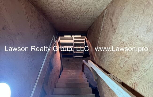 2 beds, 1 bath, $1,395