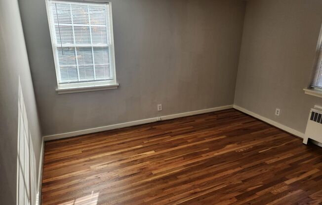 1 bed, 1 bath, 663 sqft, $2,050, Unit D-16