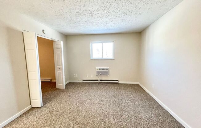1 bed, 1 bath, 700 sqft, $650, Unit C