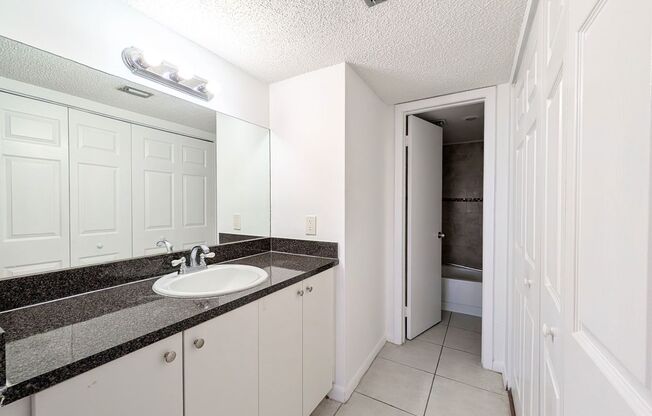 Spacious 2BR/2BA Residence – Great Kendall Location