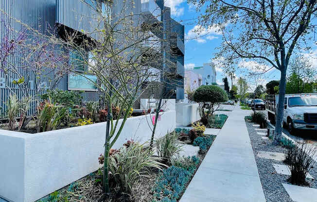 Welcome to Lido Apartments - 3714 Kelton Avenue Apartments