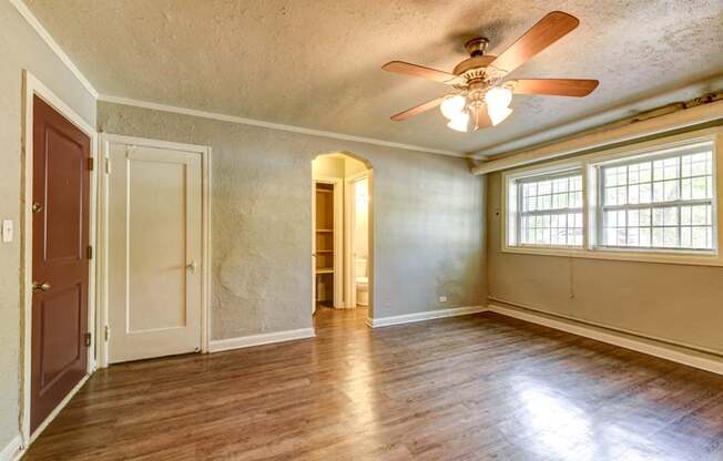Studio, 1 bath, $1,175