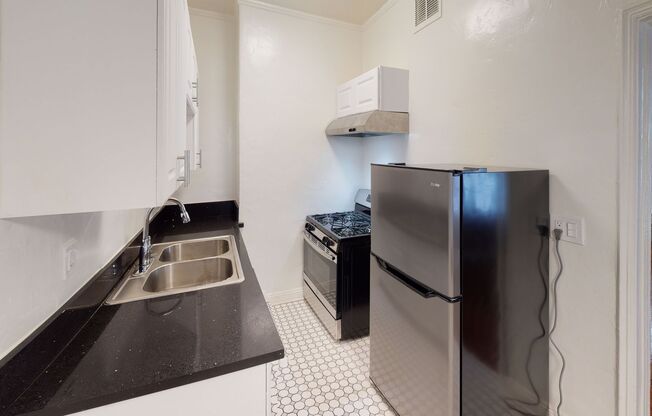 Studio, 1 bath, 400 sqft, $1,450, Unit 213