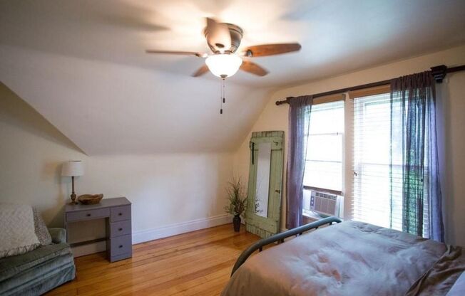 3 beds, 1 bath, $1,800