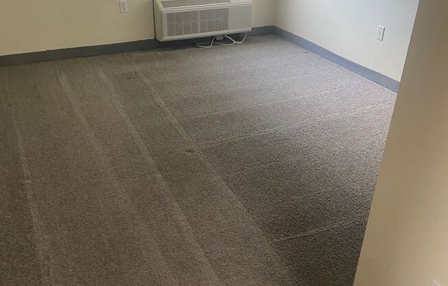 1 bed, 1 bath, 760 sqft, $1,025, Unit 129S