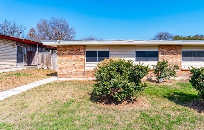 3-BEDROOM DUPLEX