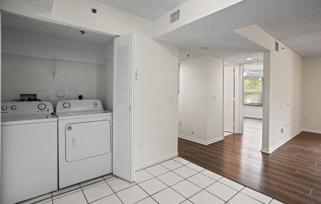 2 beds, 2 baths, 1,130 sqft, $2,250, Unit 04 - 419