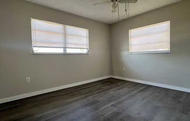 $1,350 ** Annual Lease ** 2 Bedroom / 1 Bath * Single Family ** Port Charlotte
