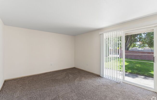 2 beds, 1 bath, 800 sqft, $1,510, Unit 1893-53