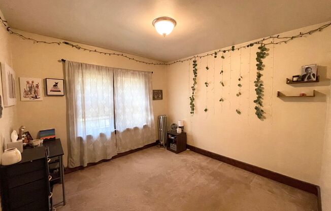 1 bed, 1 bath, $1,015, Unit 7