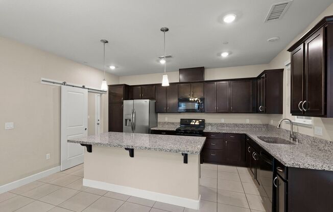 3 beds, 2.5 baths, $2,495, Unit # #B