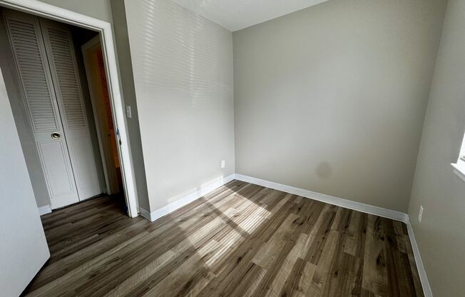 1 bed, 1 bath, $800, Unit 1330B3