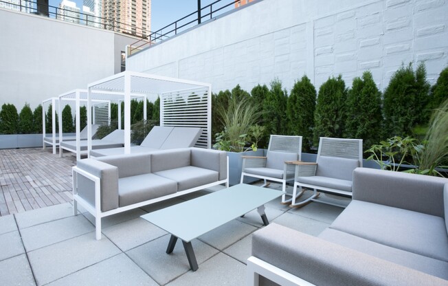 1 bed, 1 bath, 516 sqft, $4,000, Unit 17B