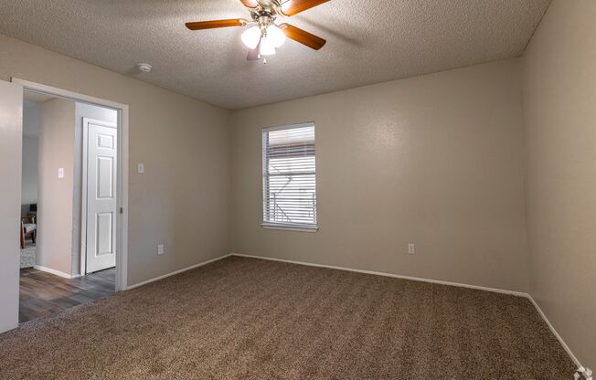 2 beds, 1 bath, 866 sqft, $2,400, Unit 2040