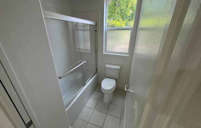 3 beds, 2.5 baths, 1,500 sqft, $3,200, Unit 102